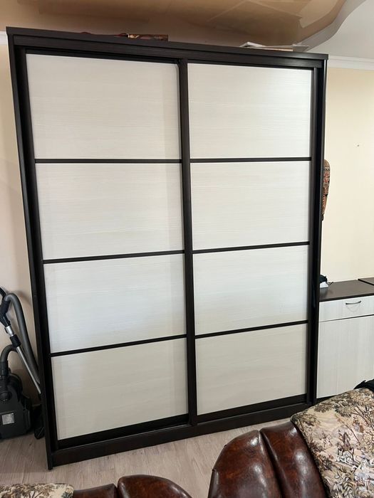 Продам шкаф купе