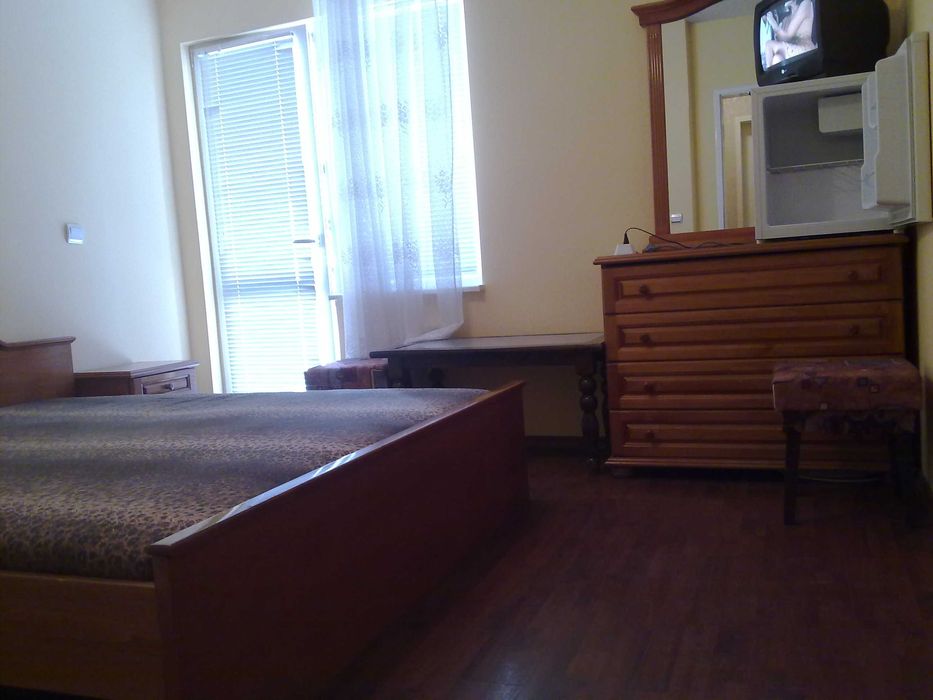 Дава се под наем Двустаен апартамент в Велико Търново, Център - 56 кв.м за 295.8 € - Снимка #5