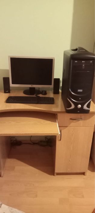 Calculator LG 100 lei