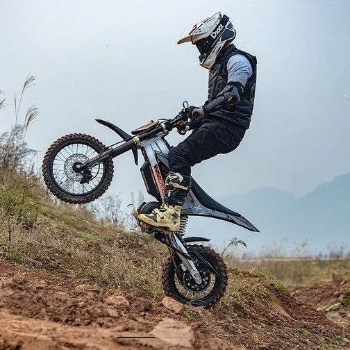 Електрически мотор KUGOO KuKirin X1 Electric Motorcycle