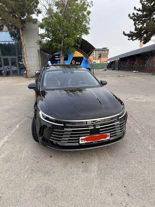 BYD Chazor flegship