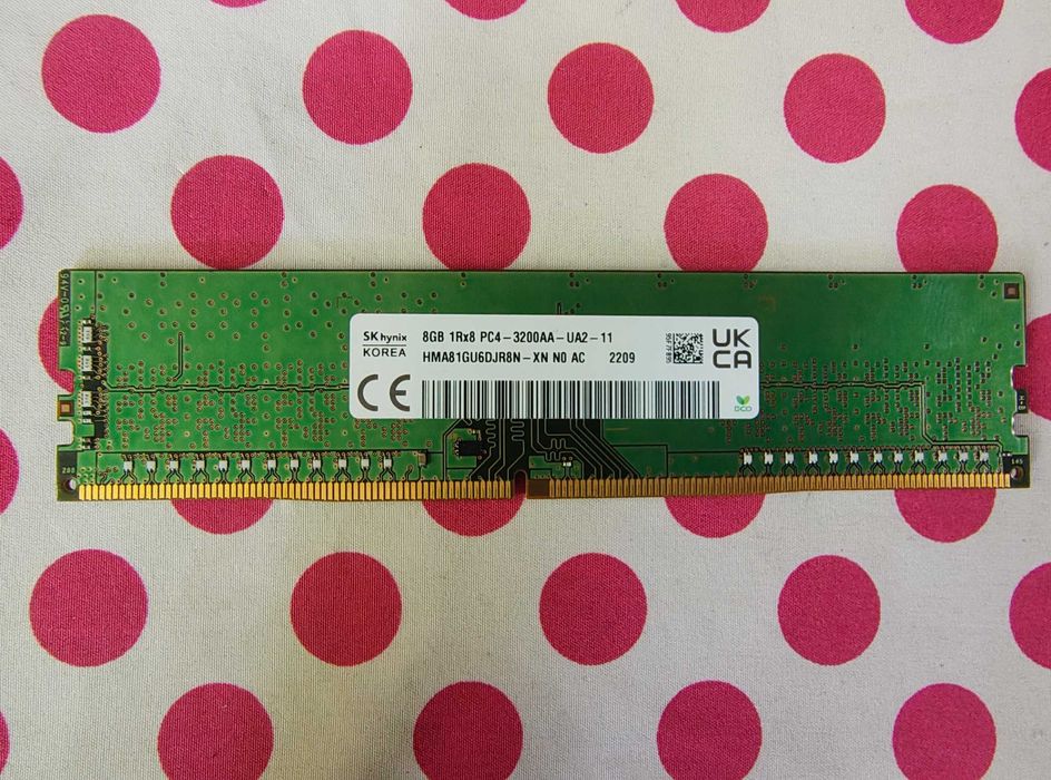 Memorie Ram Hynix 8GB DDR4 3200MHz.