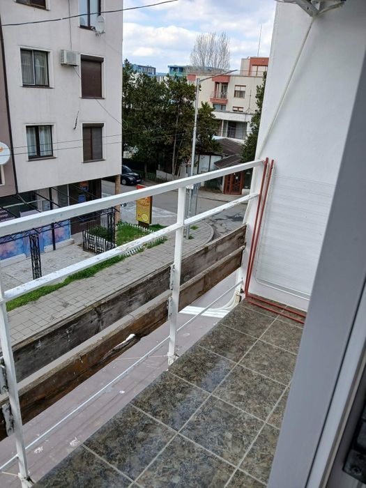 Дава се студио под наем в Слънчев бряг