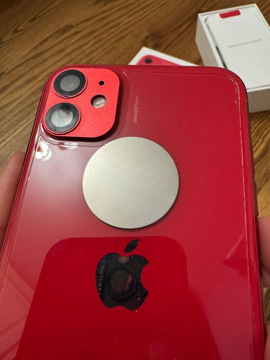 Vând urgent iPhone 11