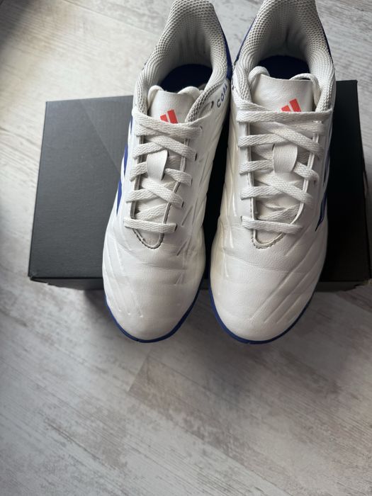 Детски спортни обувки  “Adidas”35 номер