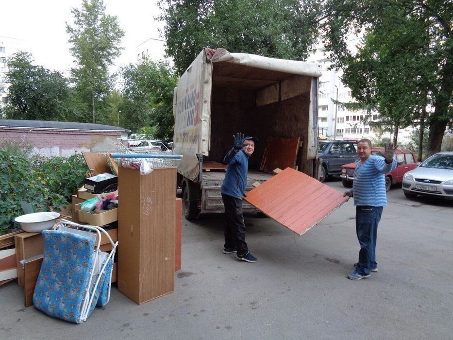 Вывоз старой мебели Вывоз хлама мусора
