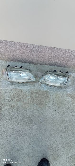 Два фара Валео за Рено Лагуна 1