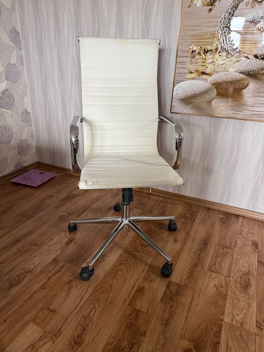 Продам кресло компьютерное