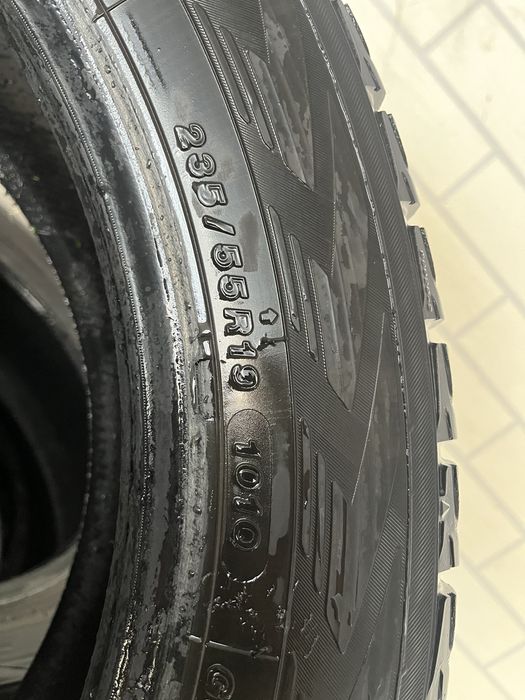 Шины зимние 235/55/r19
