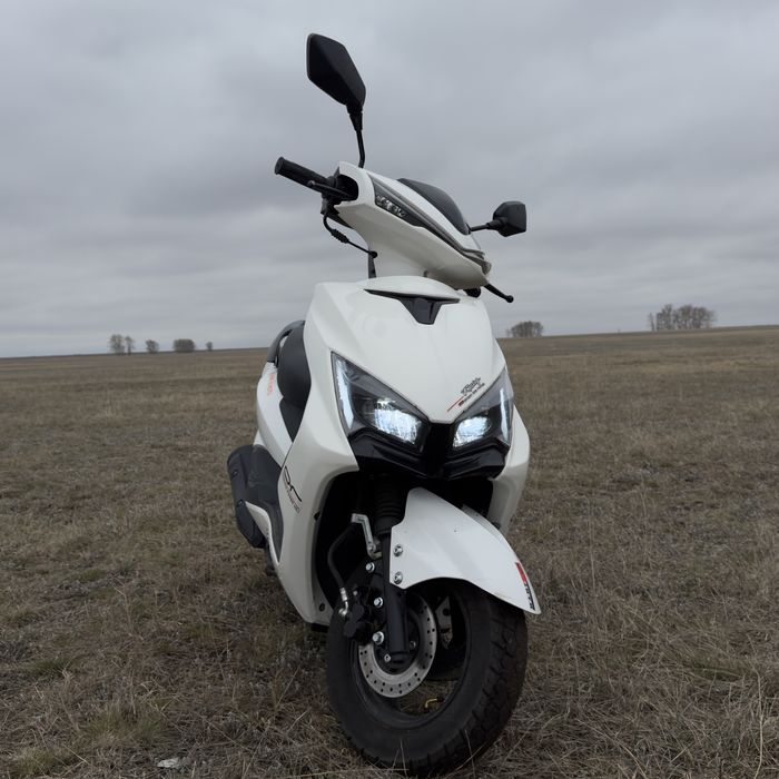 В продаже скутер M8 Pro