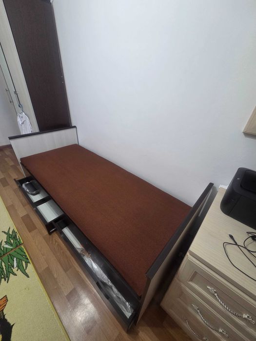 Продам кровать. Торг есть