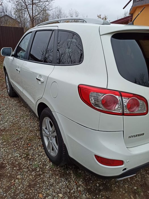Hyundai Santa Fe 2011 diesel 4*4