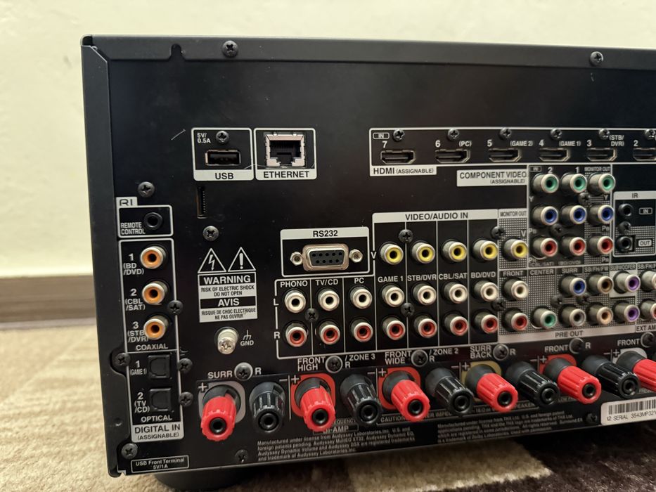 Onkyo TX-NR 818 Качествен и мощен ресивър