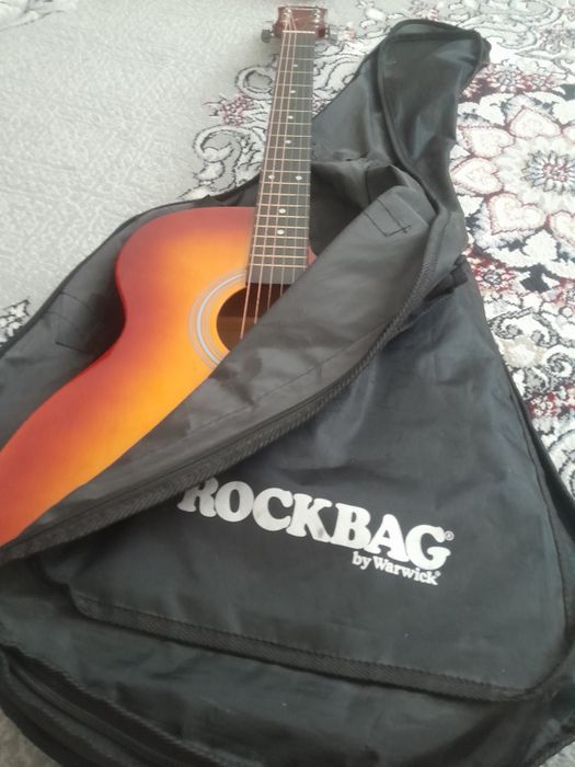 BELUCCI BC-4010 guitar