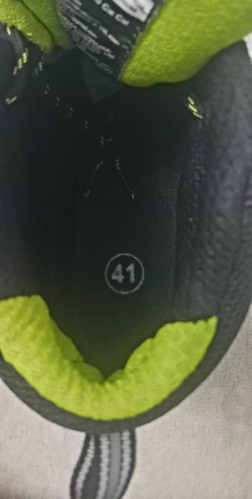 Продам спец.обувь