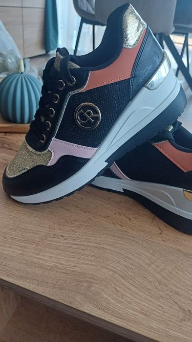 Дамски маратонки