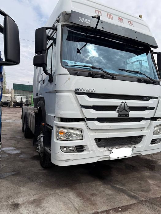 HOWO A6 2 мостли тягач сотилади