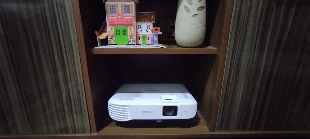 Проектор Epson .