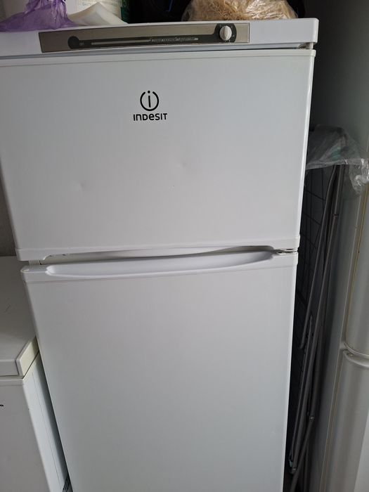 Холодильник индизит