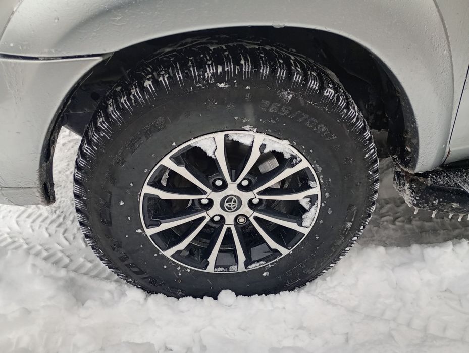 Продам Toyota Sequoia