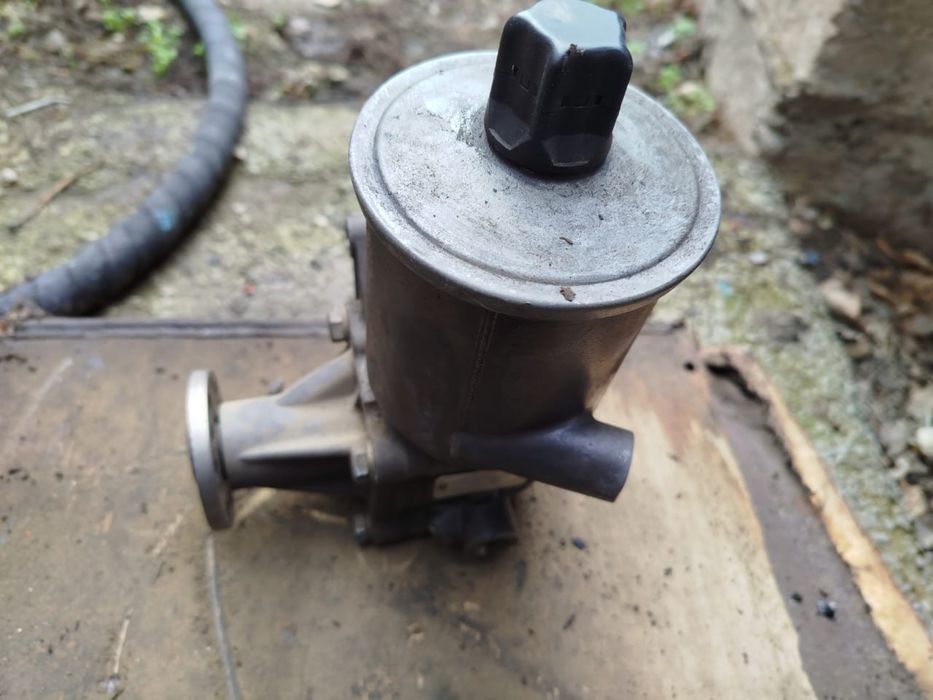 Запчасти м102 мерседес