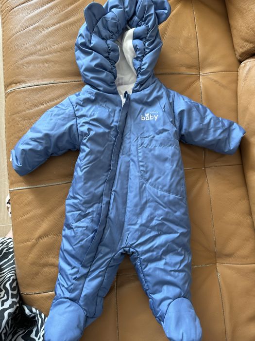 Продам демисезонный комбинезон