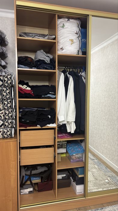 Шкаф купе в хорошом состояние