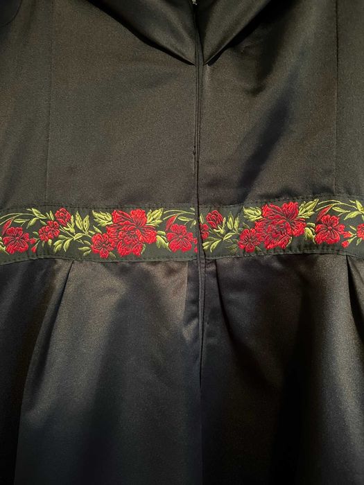 Vand rochie pentru ocazii speciale