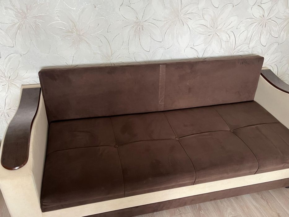 Продам диван б/у