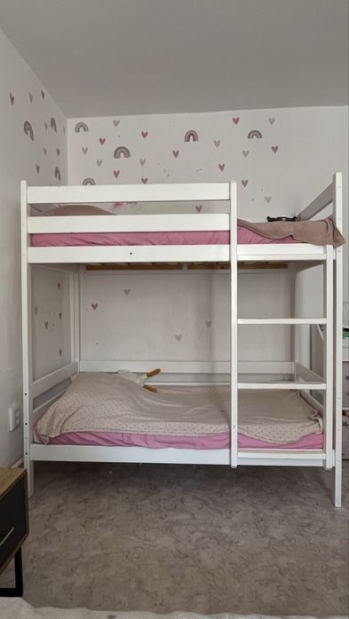 Двухярусная кровать