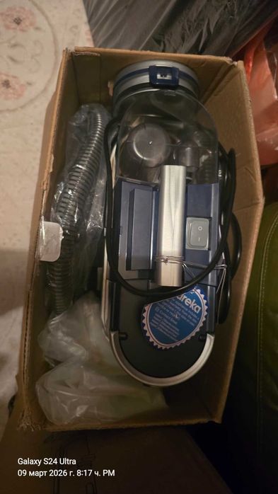 Прахосмукачка за петна Eureka NEY100, 400W