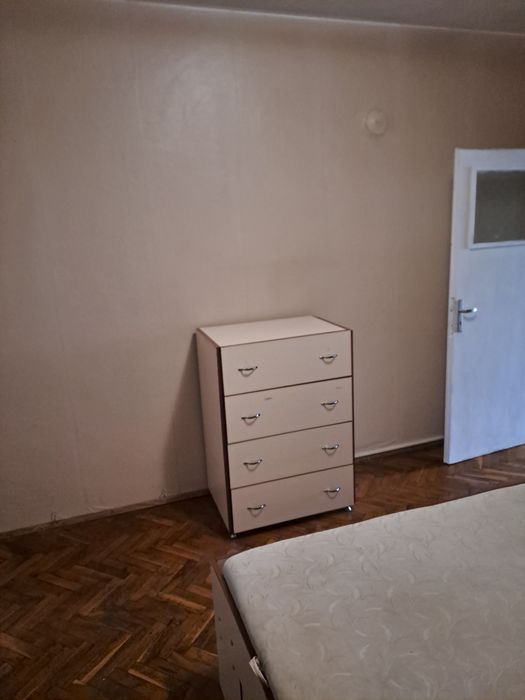 Под наем дългосрочно