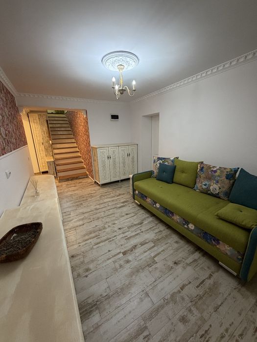 Apartament tip  Duplex de 135 mp, 250 mp gradina, 3 locuri de paracare - 1141 E/mp