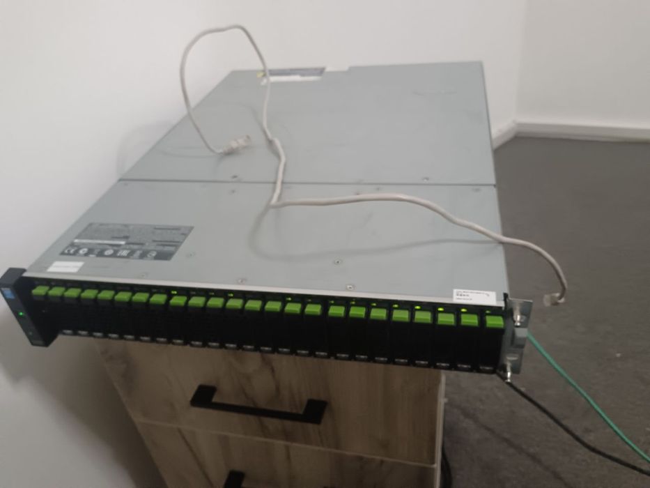 Срочно продаётся сервер Fujutsu