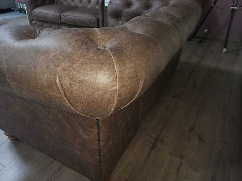 Антично кафяв кожен комплект тройка и двойка Честърфийлд