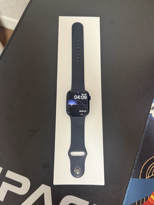 Apple Watch 8 series 45mm