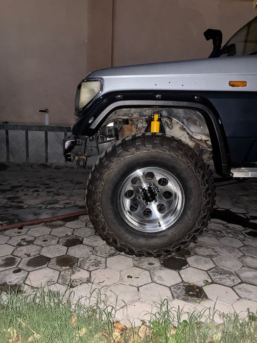 продается  Toyota 76 -70