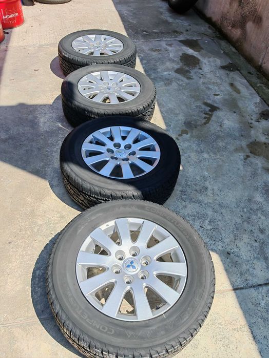 Mitsubishi Pajero! Мицубиши Паджеро, джанти с гуми.