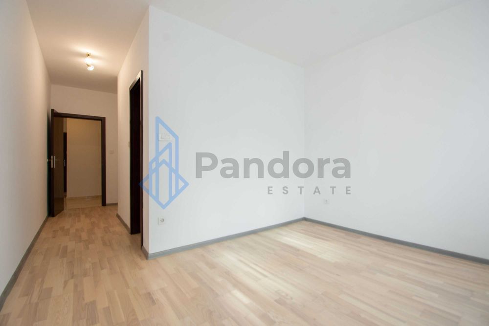 Четиристаен апартамент в кв. Лозенец