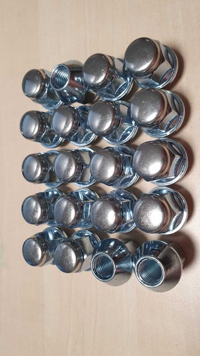 Set 20buc piulite roti | M12 x 1.5 | M14 x 1.5