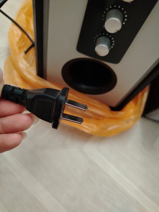 Колонки рабочие, б/у.