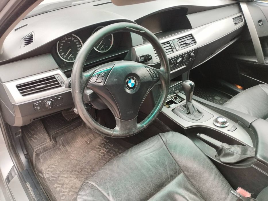 BMW e60 530d 218коня На Части