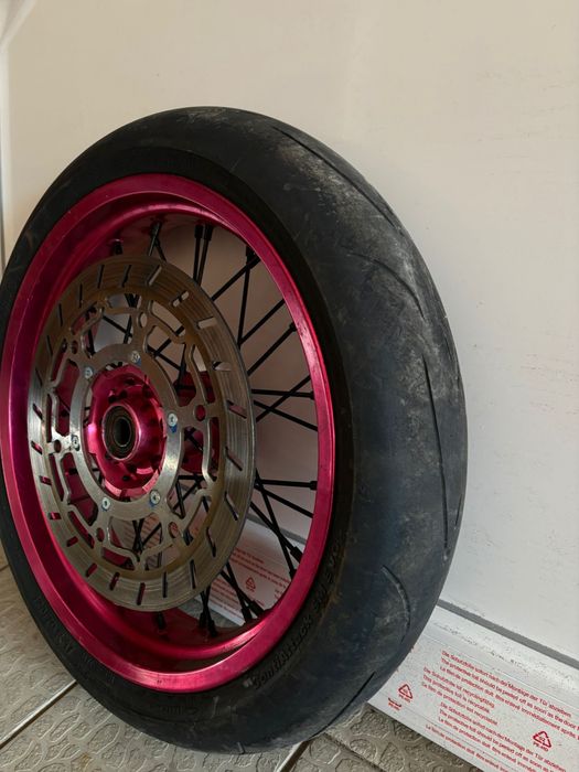 Vând set roți moto 17”