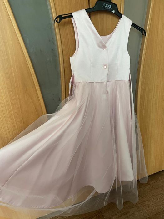 Продам платье детское на утренник