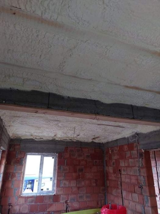 Izolatie cu spuma poliuretanica