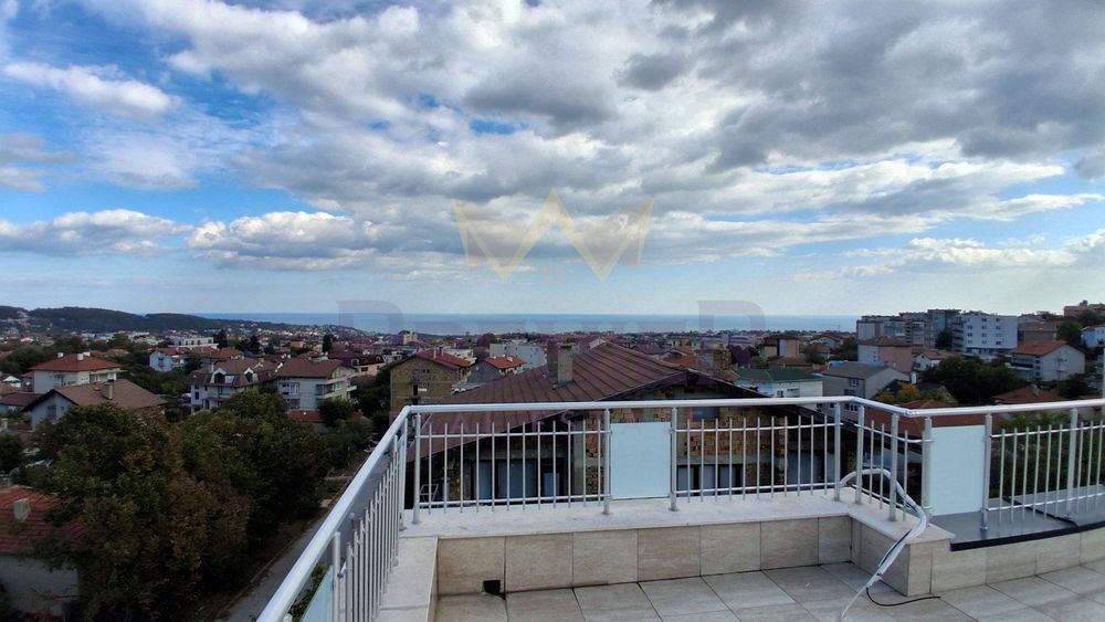 Продава се Четиристаен апартамент в Варна, Виница - 135 кв.м за 1058 €/кв.м - Снимка #1