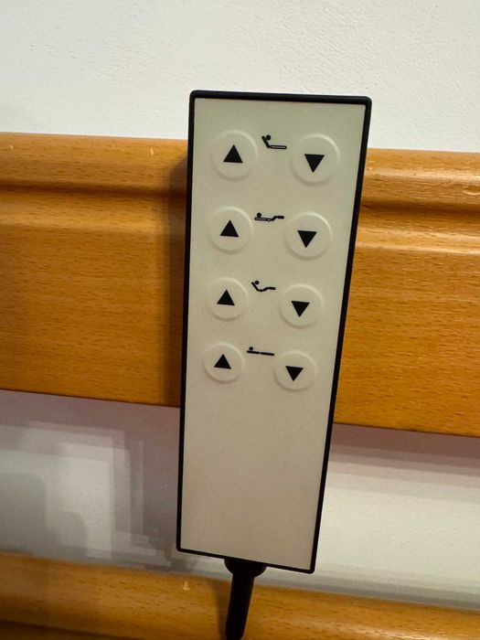 Pat medical electric +saltea anti-escara+scaun cu rotile pentru dus/toaleta