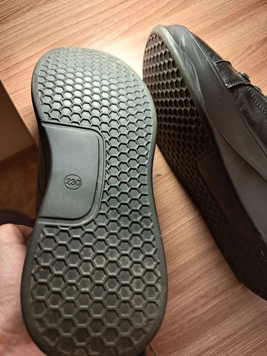 Продам ботинки кожа