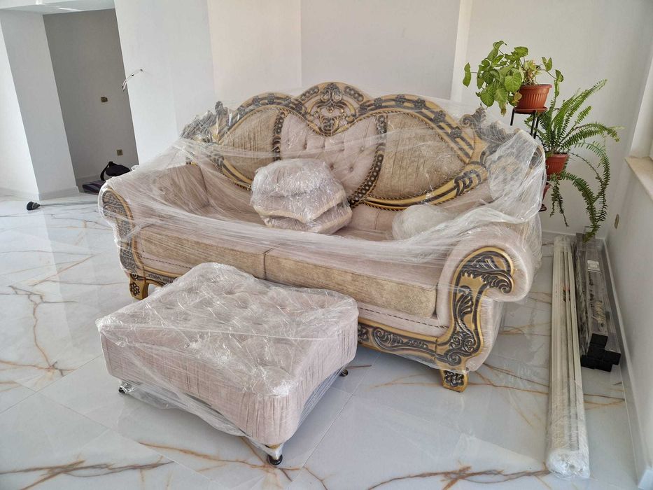 Чисто нова Холна гарнитура