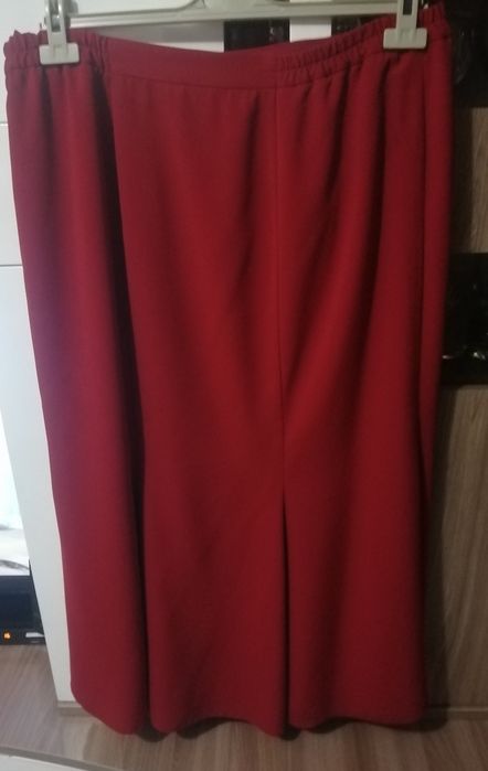 Продам костюм: пиджак и юбка